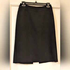 ⁩United Colors Of Benetton Classic Pencil Midi Skirt W/Back Slit. Sz S. Like New
